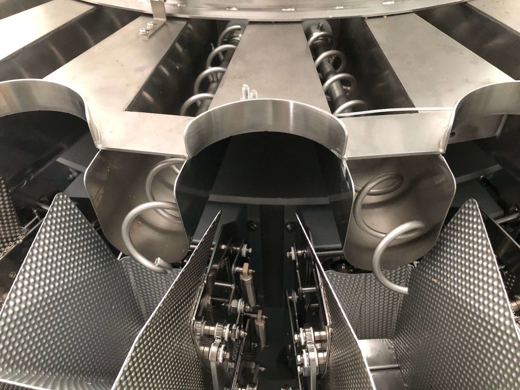 24 หัว Multihead Weigher เครื่องบรรจุ Dual Screw Linear Pans สำหรับอาหารสดที่เหนียวเหนอะหนะ