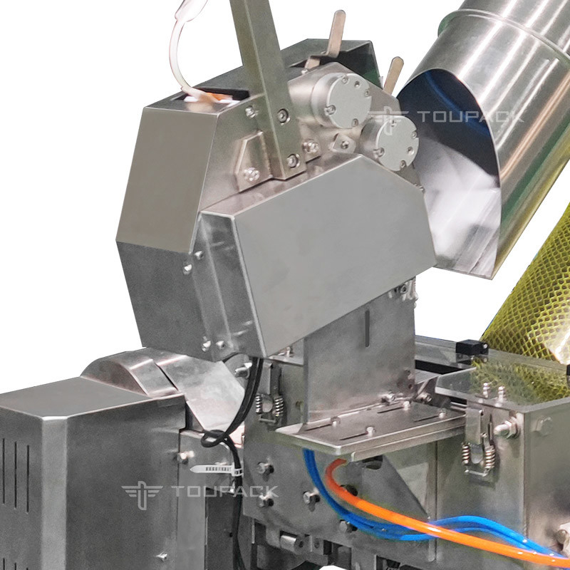 เครื่องบรรจุกระเป๋าเครืออัตโนมัติสําหรับเหรียญทอง ช็อคโกแลต กระเทียม Mesh Bag Packing Line