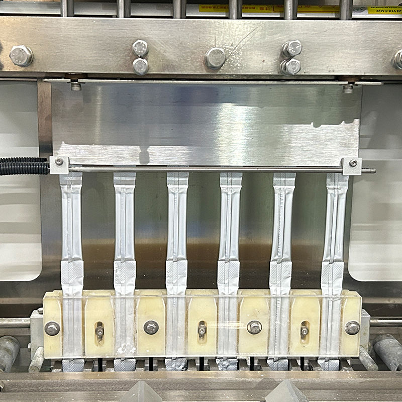 อัตโนมัติหลายเลน อาหาร สีเครื่องดื่ม ขาวถุงบรรจุเครื่อง 1g-30g Stick Pack เครื่องเติมขาวเครื่องดื่มพลังงาน