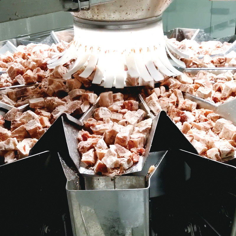 เครื่องจักรบรรจุภัณฑ์ถุง Doypack สำเร็จรูปอัตโนมัติ เครื่องบรรจุไก่ทอดนักเก็ตไก่และอาหารแช่แข็งอื่นๆ