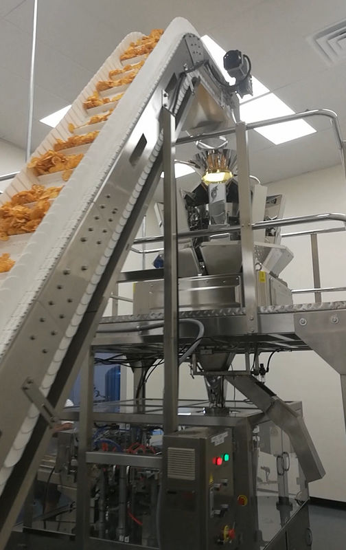 40 ถุง / นาที PLC เครื่องบรรจุโรตารี่ Multihead Weigher สำหรับผลไม้แห้ง Lemond Premade Pouch